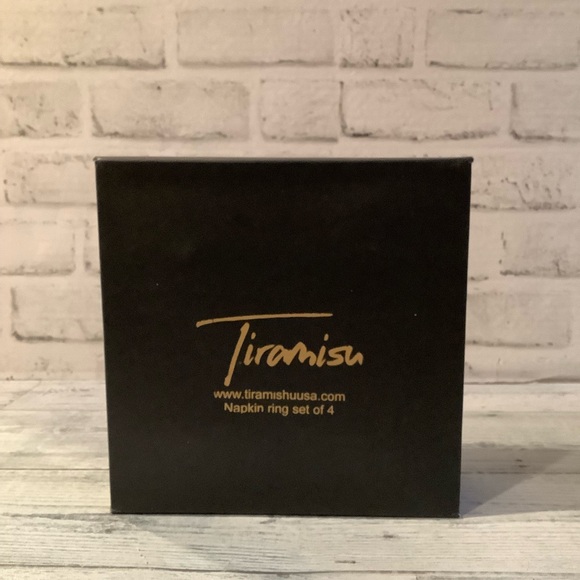 TIRAMISU Set Of 4 Wide Beaded Napkin Rings - Picture 2 of 7